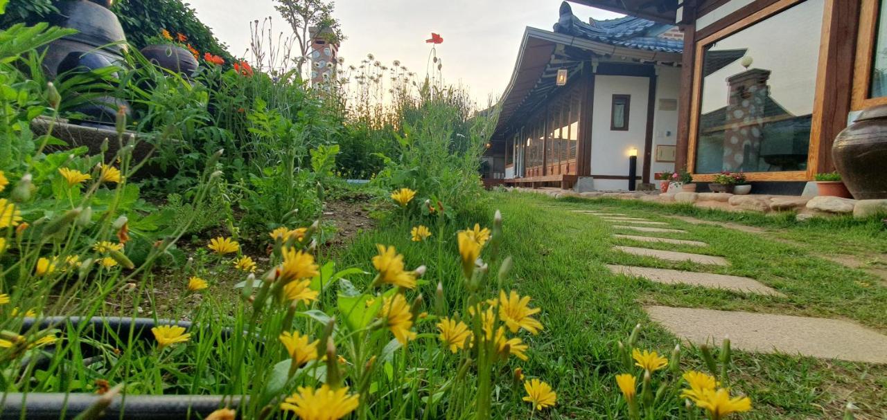 Jahayeon Hanokstay Jeonju Extérieur photo