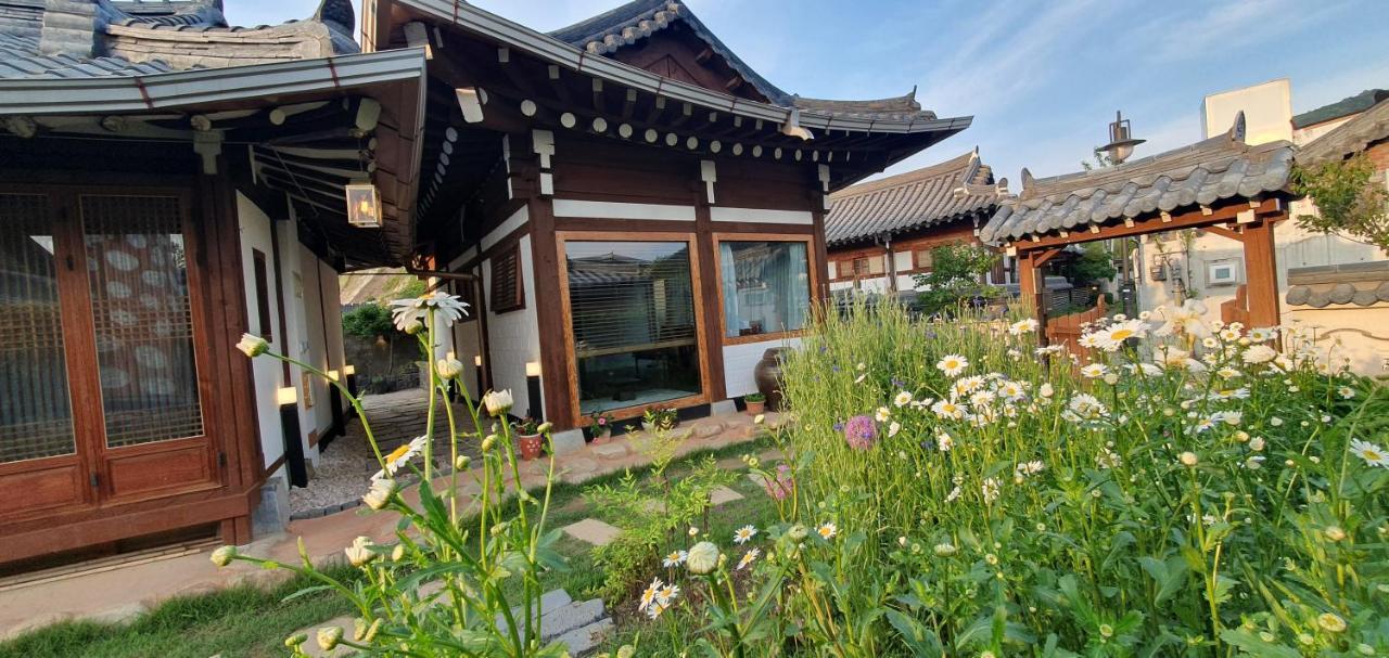 Jahayeon Hanokstay Jeonju Extérieur photo