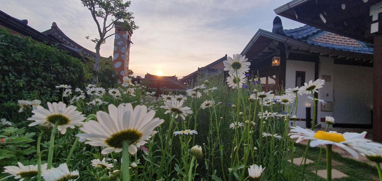 Jahayeon Hanokstay Jeonju Extérieur photo