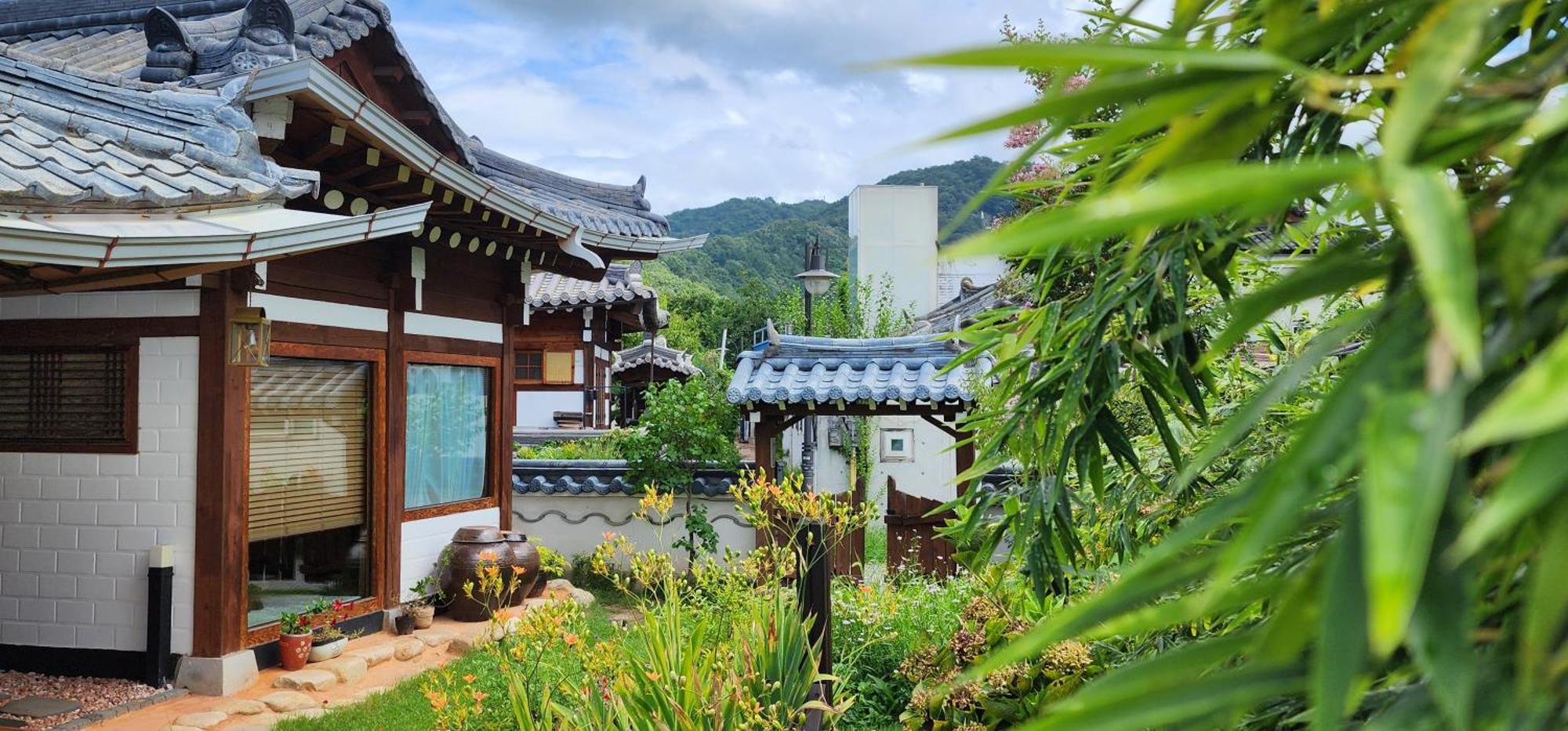 Jahayeon Hanokstay Jeonju Extérieur photo